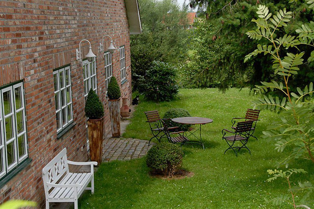 Romantik Hotel Friederikenhof Hotel Restaurant & Spa Lubeck Exterior photo