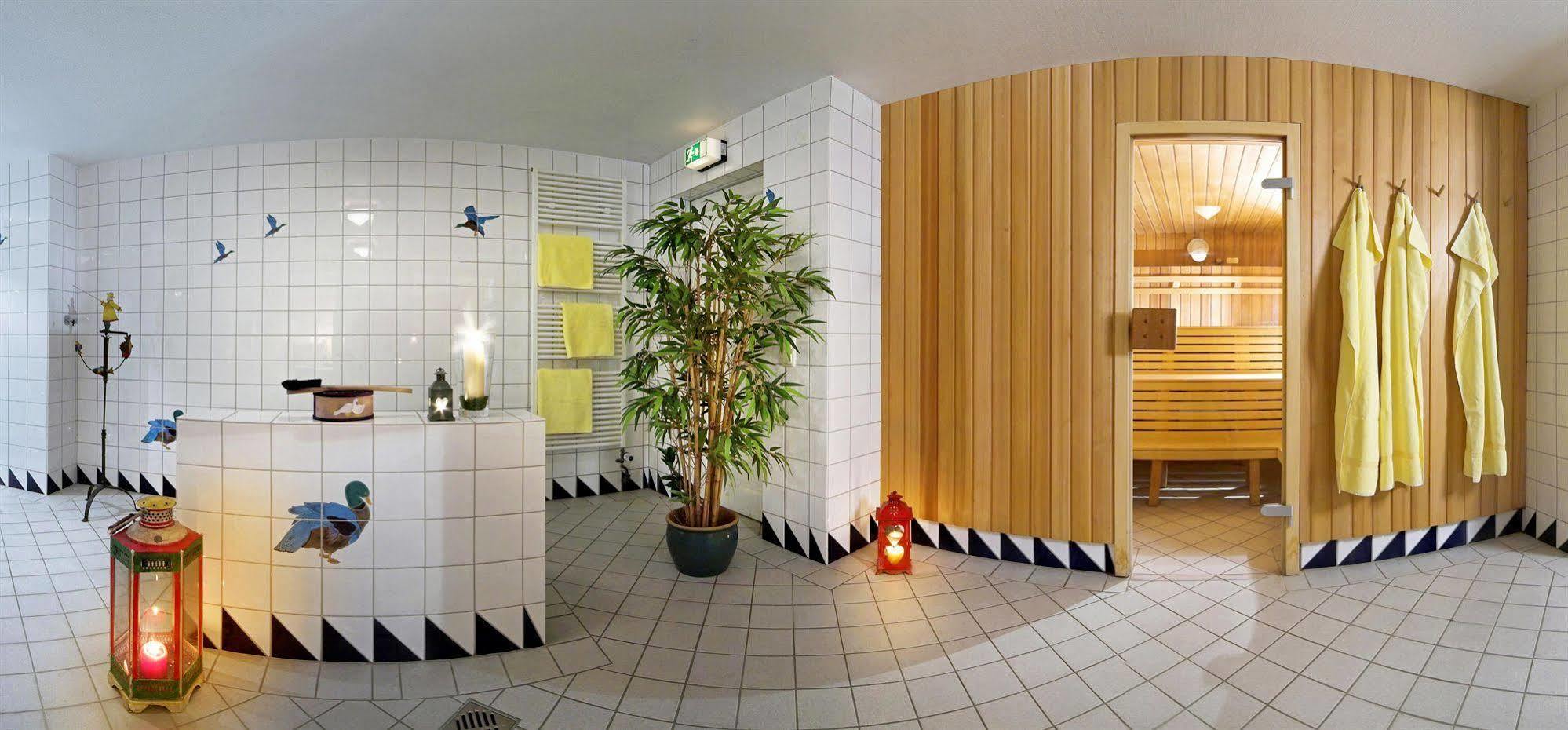 Romantik Hotel Friederikenhof Hotel Restaurant & Spa Lubeck Exterior photo
